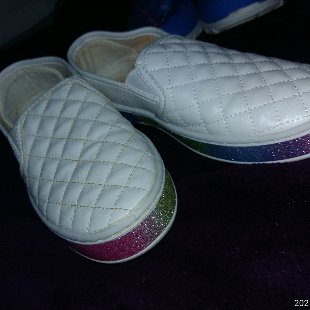 White slip on size 1